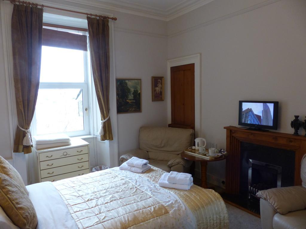 Castle Viewpoint B&B Инвернес Стая снимка