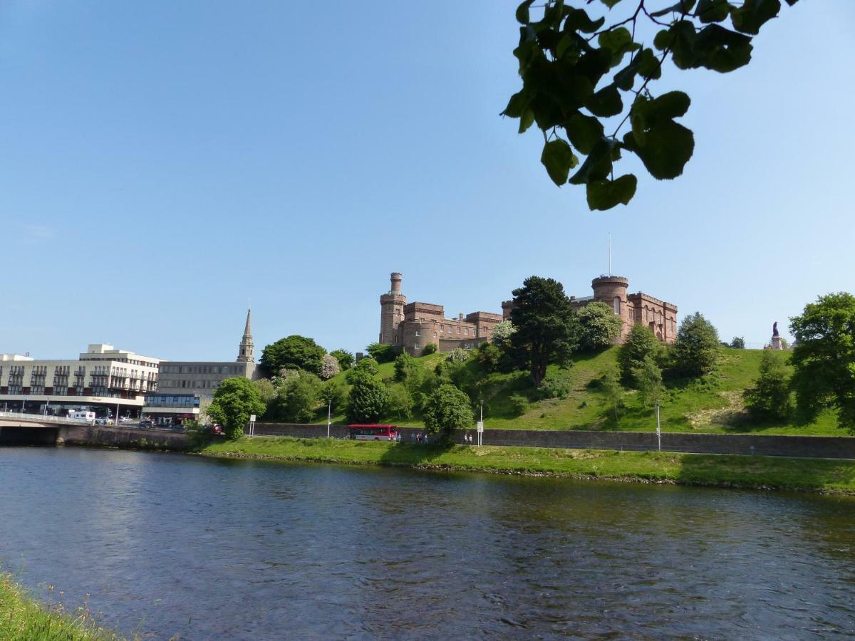 Castle Viewpoint B&B Инвернес Екстериор снимка